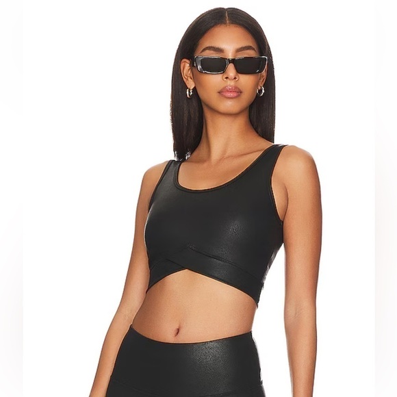 Strut This (Revolve) Maddox Crop Top, Size XL. (v) - Picture 1 of 8